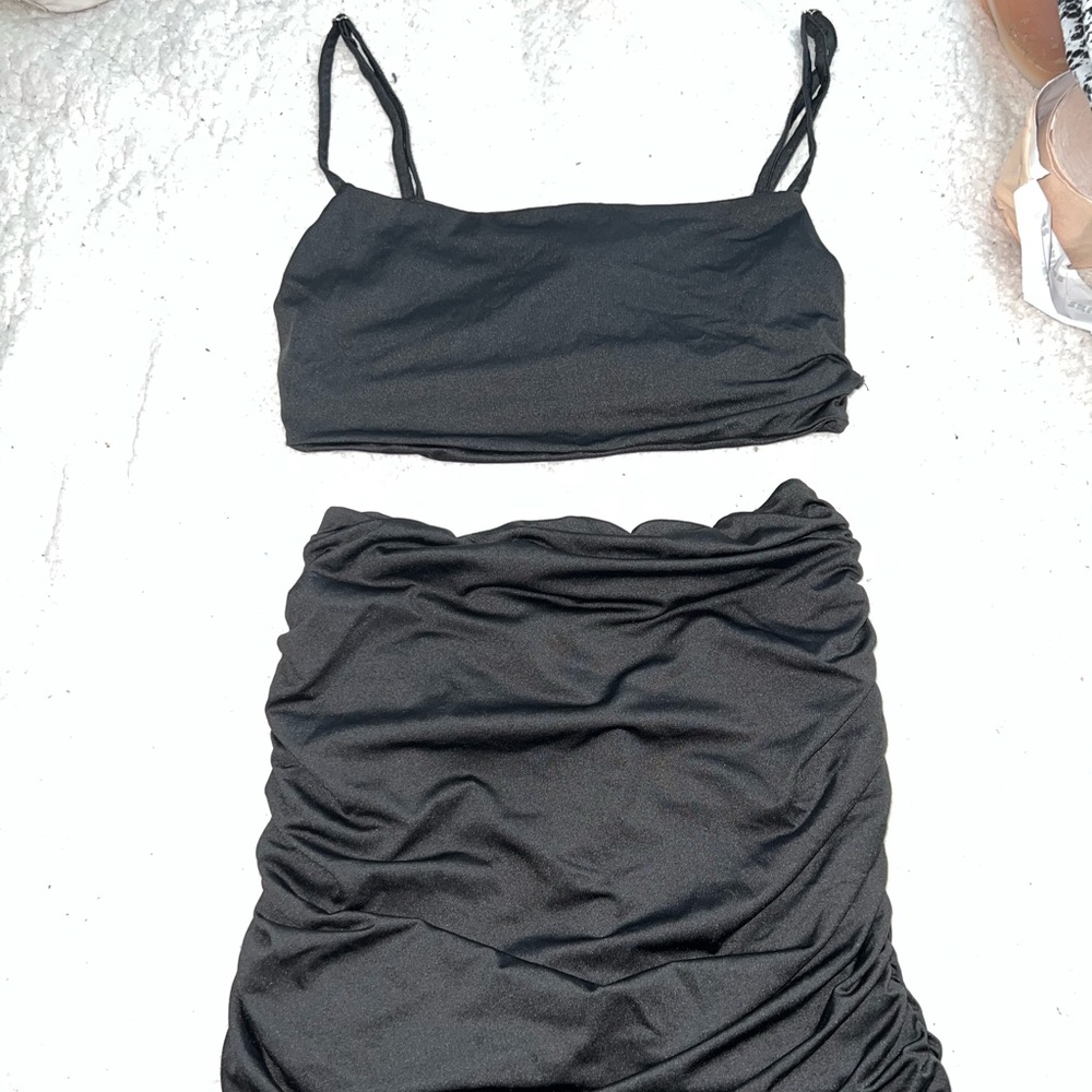 Matching black set - Picture 2 of 3